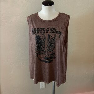 Sleeveless Top with Boots & Bling Graphic Sz M/L